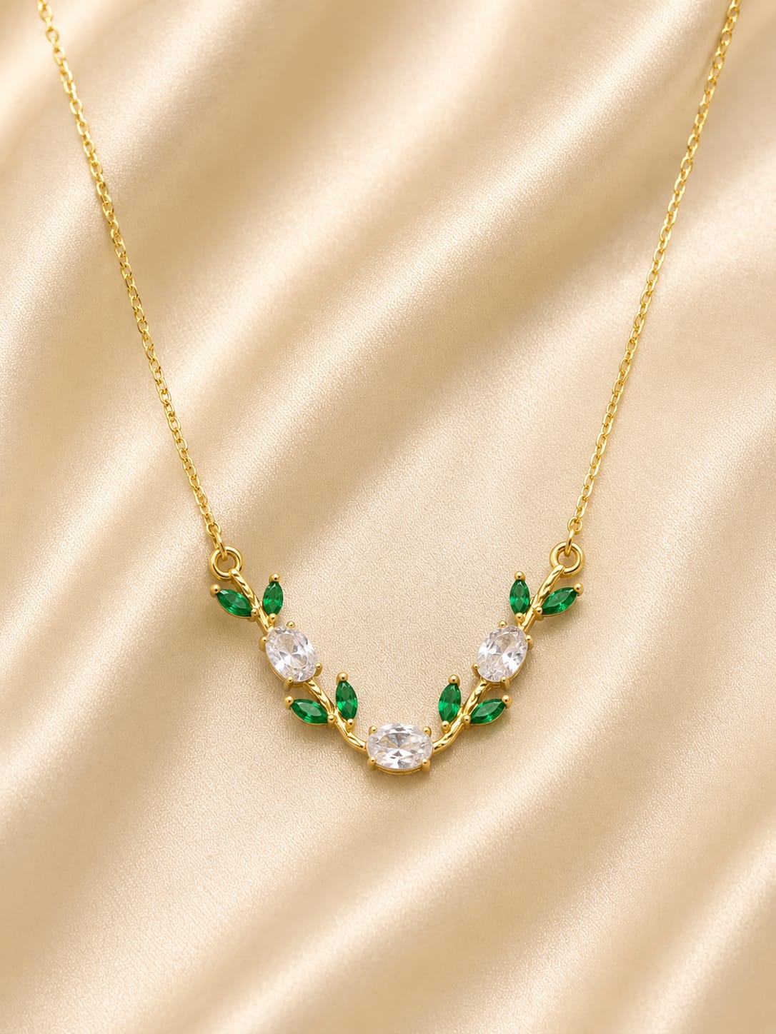 The Verdant V Grace Necklace