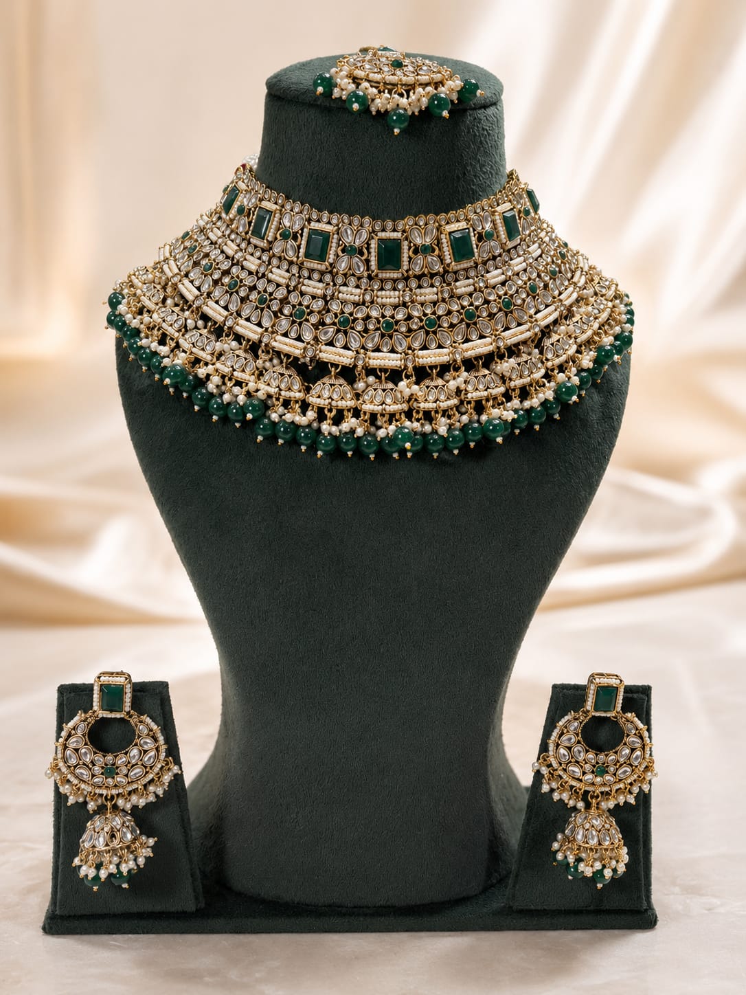 The Verdant Heirloom Collar