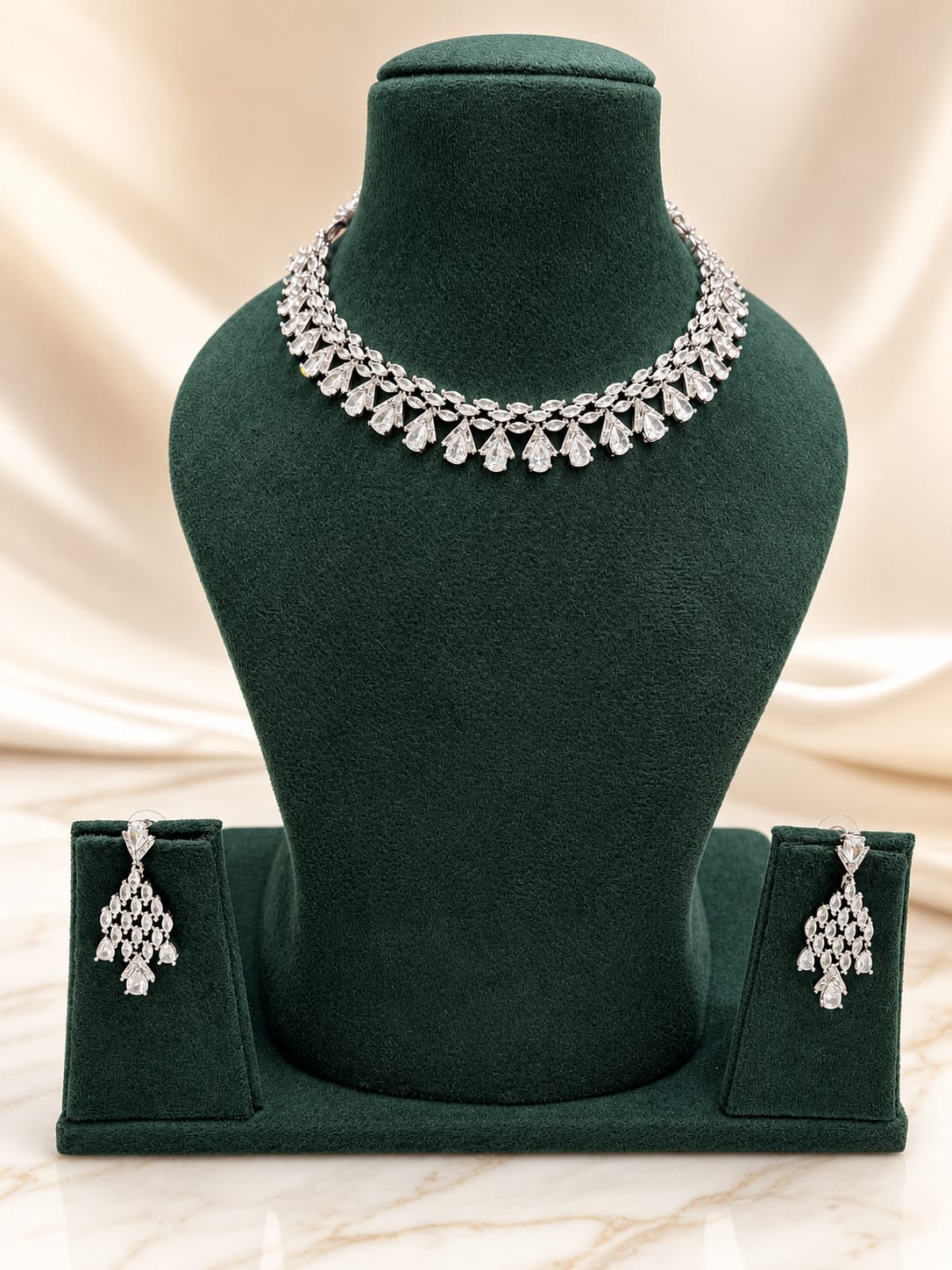 The Opaline Grace Necklace Set