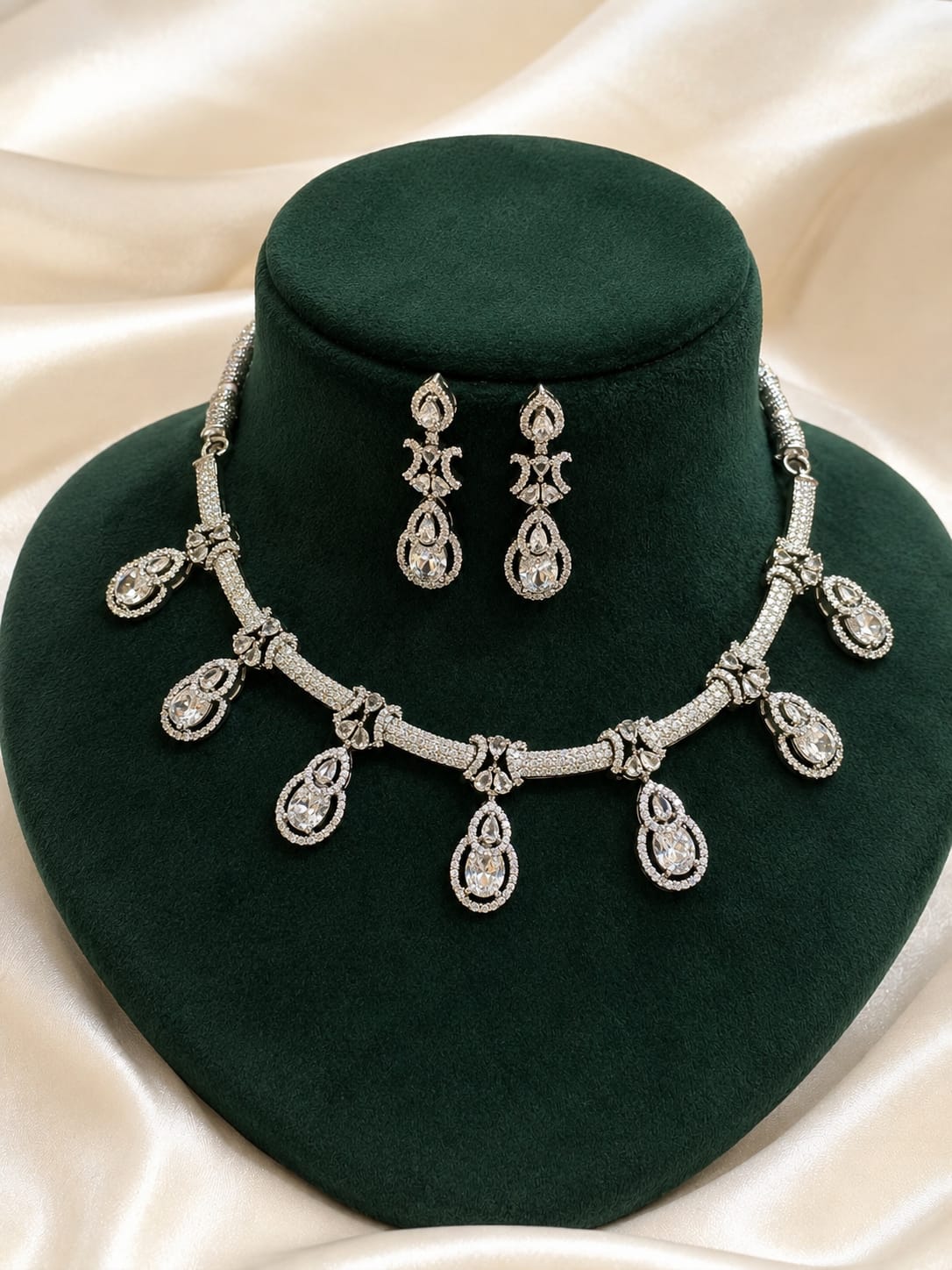 The Serene Radiance Necklace Set