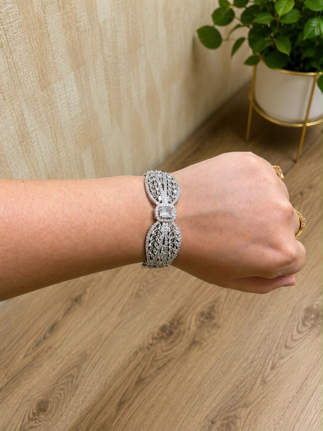 The Lumina Crest Bracelet