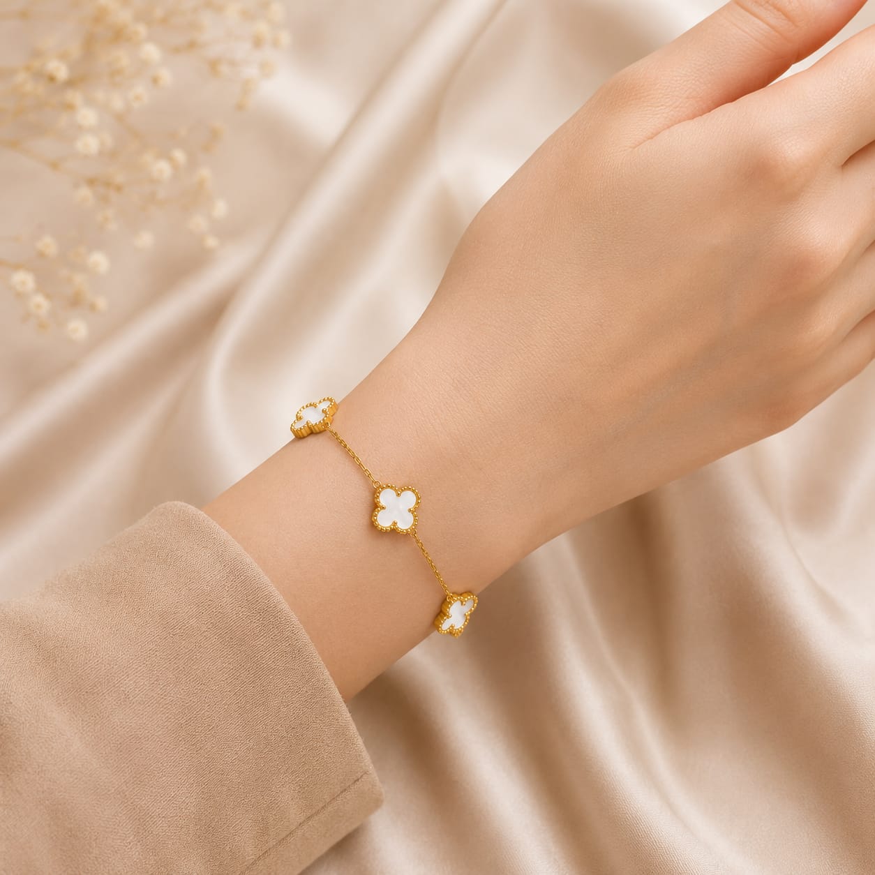 Ivory Clover Grace Bracelet