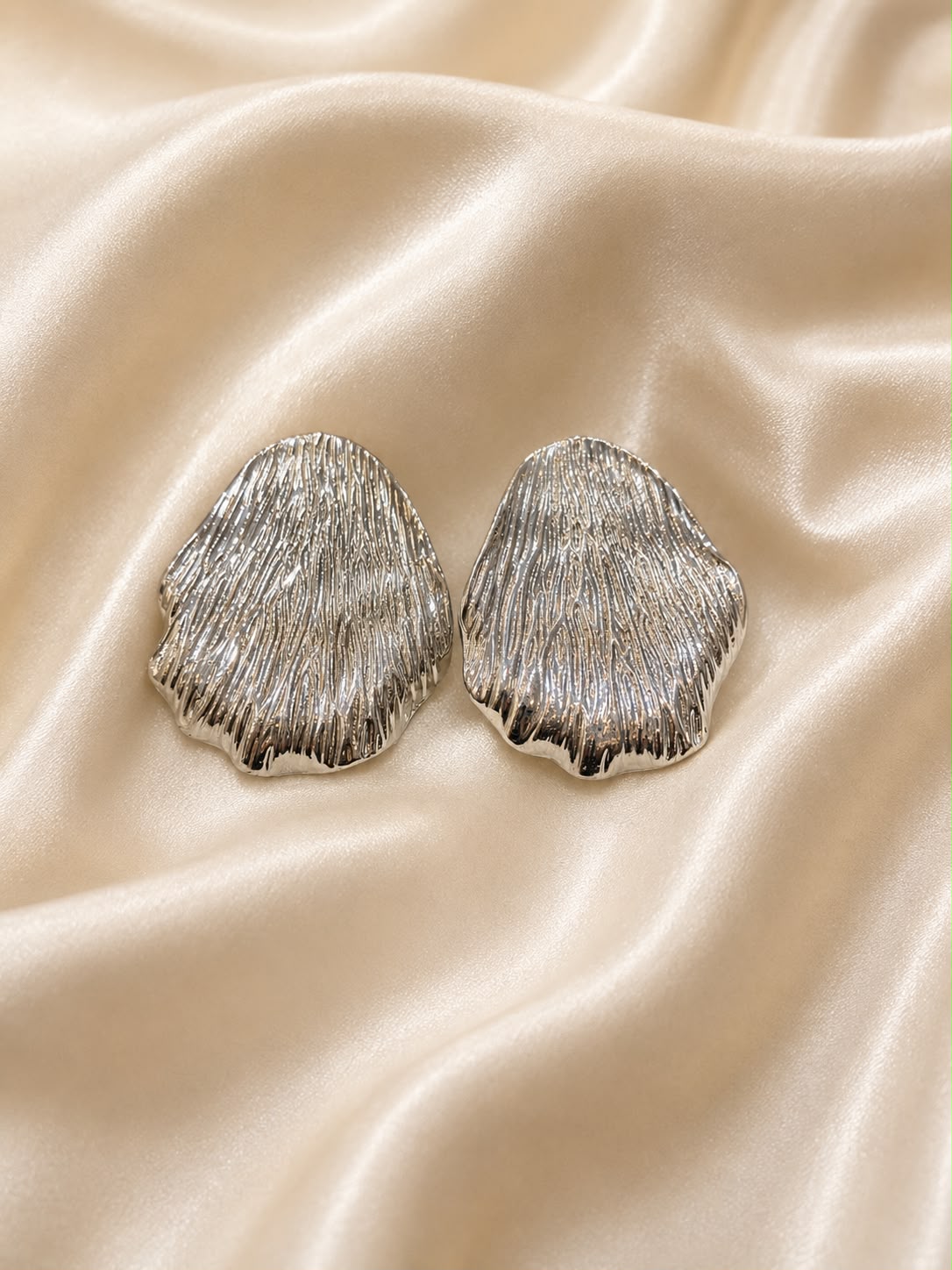 Silken Terrain Studs