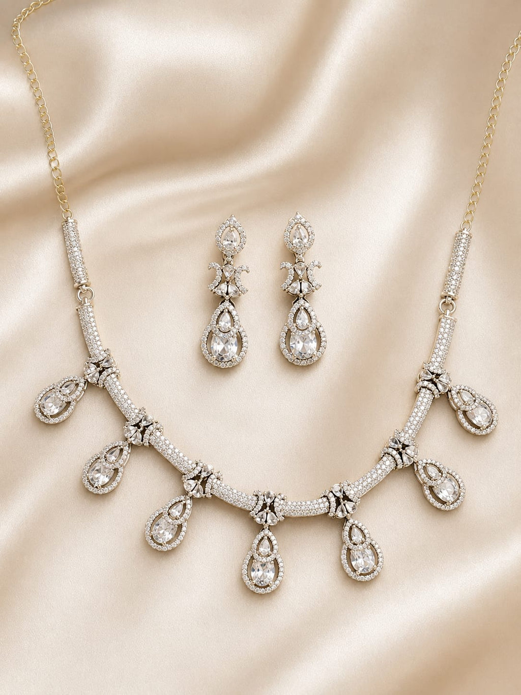 The Serene Radiance Necklace Set