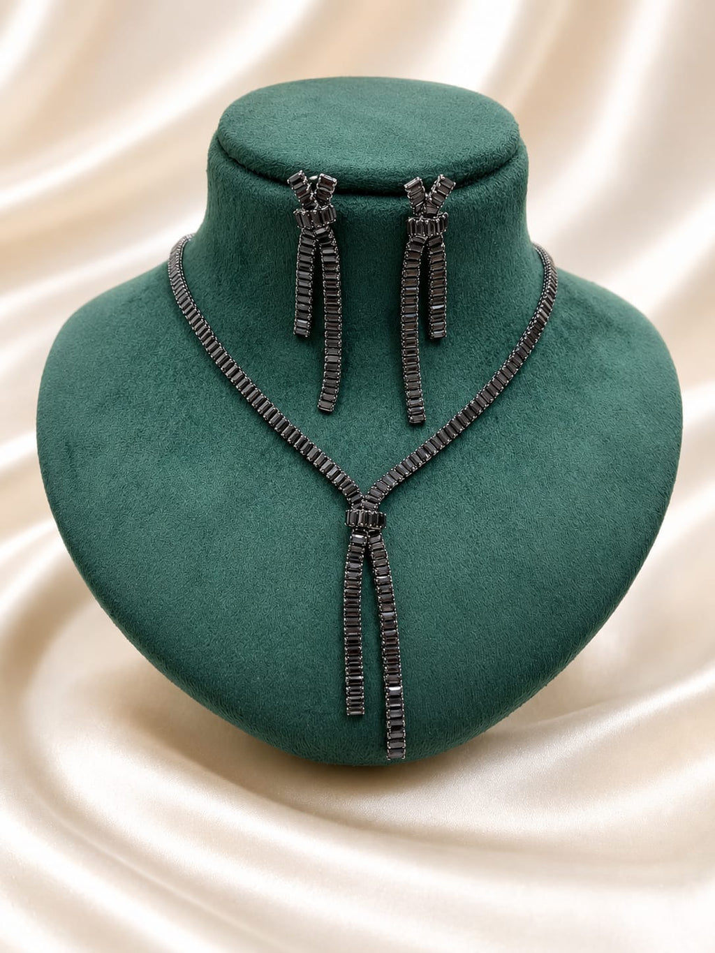 The Midnight Ribbon Elegance